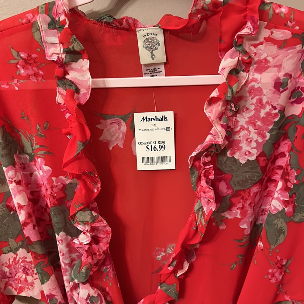 In Bloom Red Floral Sheer Robe - Picture 5 of 8
